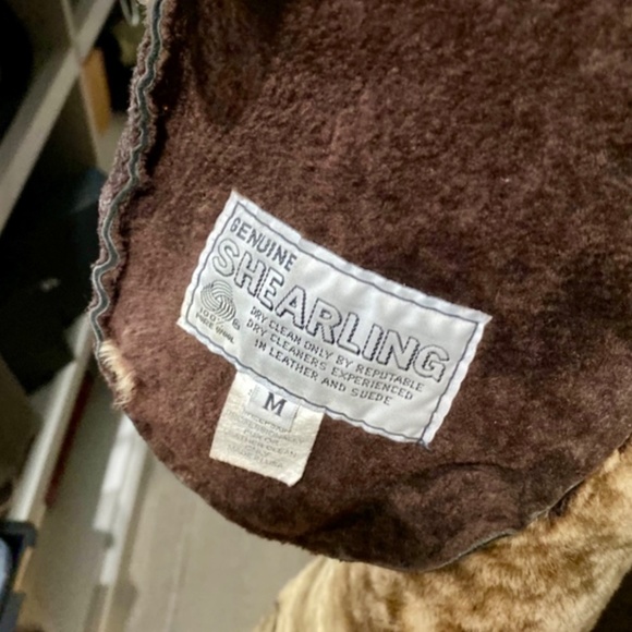 BROWN FUR SHEARLING COAT WITH DETACHEABLE HOOD - Picture 2 of 2